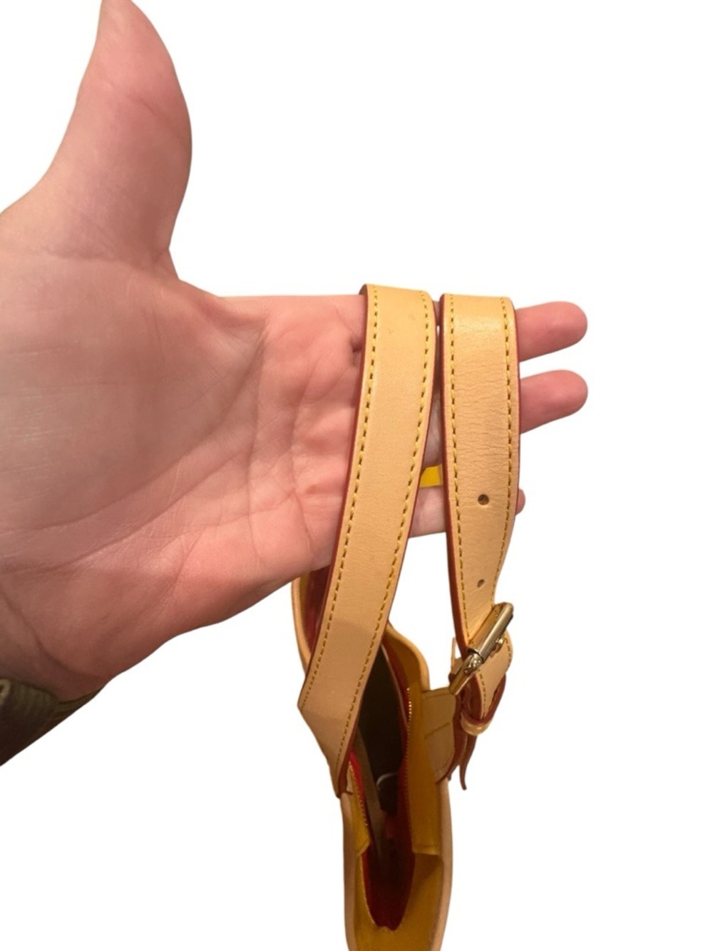 Dooney & Bourke - Maddie Shoulder Bag - Dandelion Saffiano/Textured Leather EUC - Picture 7 of 15